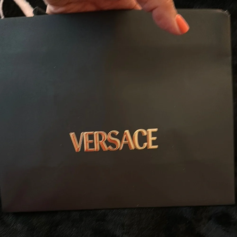 Versace Luxury Black Box with Gold Logo - Picture 2 of 3